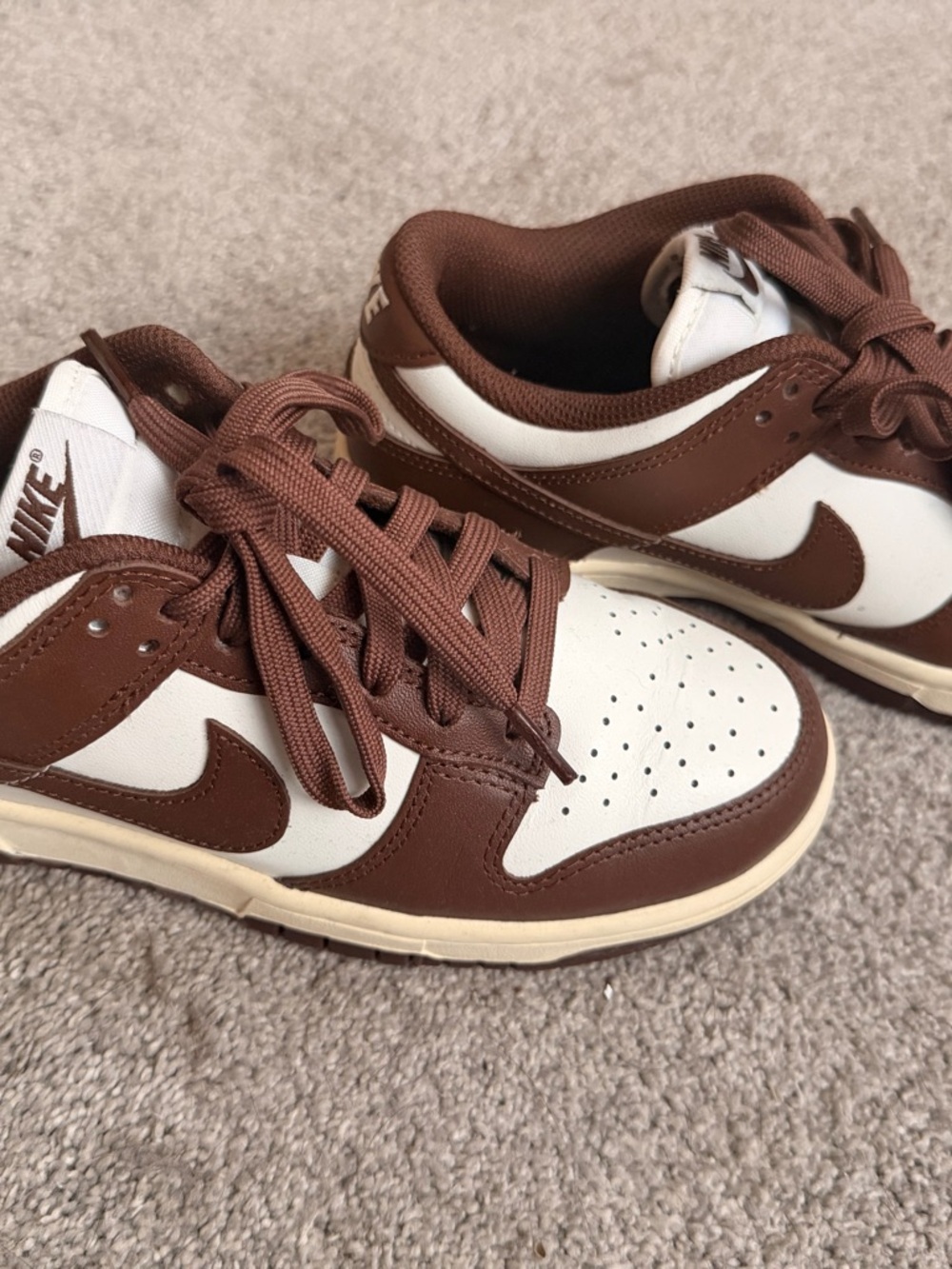 Nike White and Brown Low-Top Sneakers